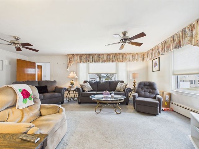 374 Harwich St, New Bedford, MA 02745