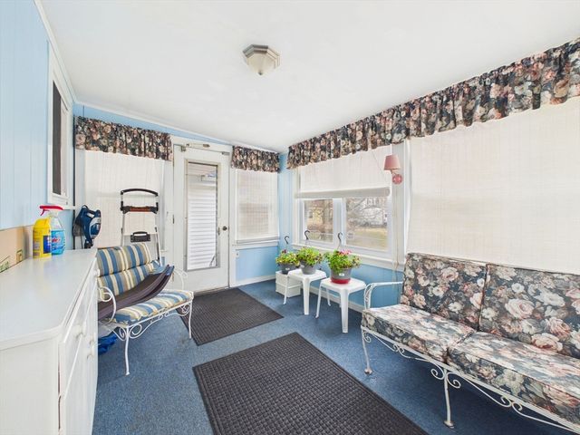 374 Harwich St, New Bedford, MA 02745