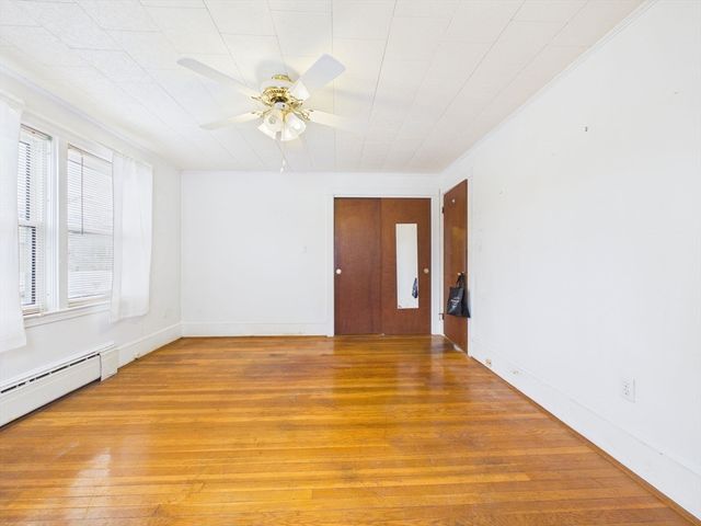 374 Harwich St, New Bedford, MA 02745