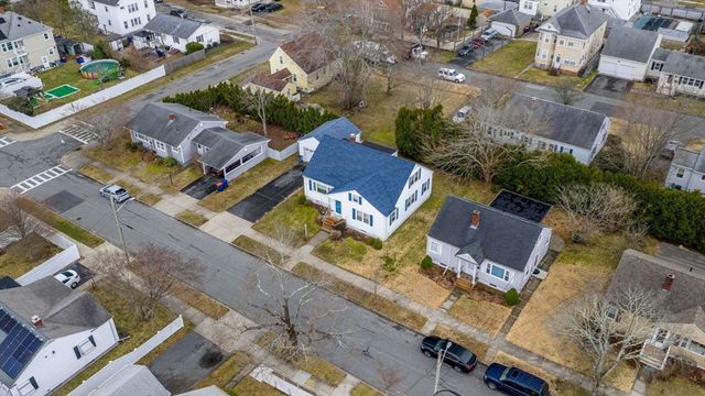 374 Harwich St, New Bedford, MA 02745