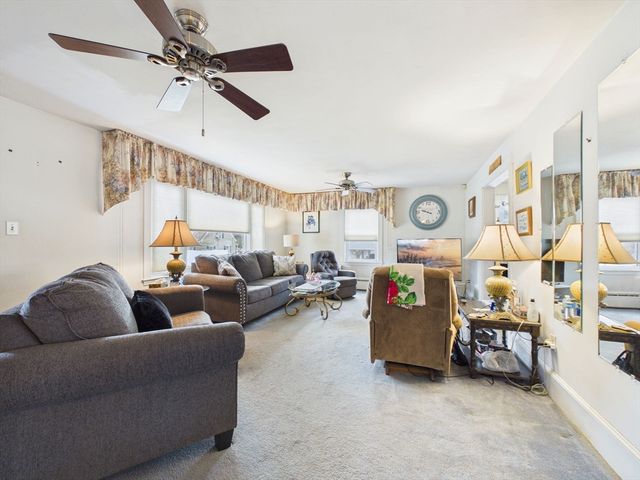 374 Harwich St, New Bedford, MA 02745