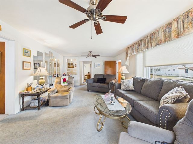 374 Harwich St, New Bedford, MA 02745