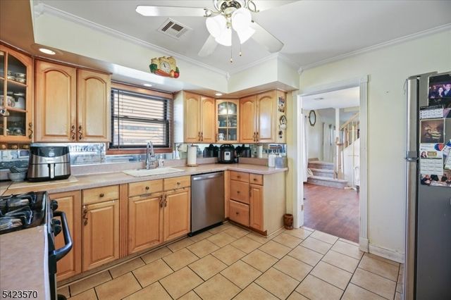 439 Fairview Ave, Woodbridge Twp., NJ 07067