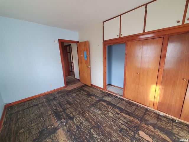 1385 CLARK Street, Galesburg, IL 61401