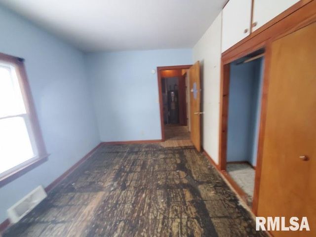 1385 CLARK Street, Galesburg, IL 61401