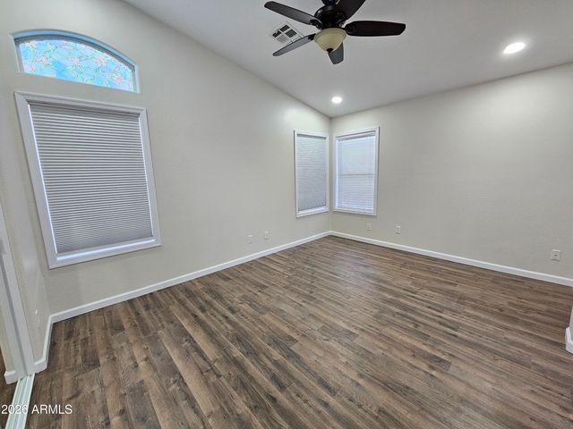 4029 W VILLA LINDA Drive, Glendale, AZ 85310