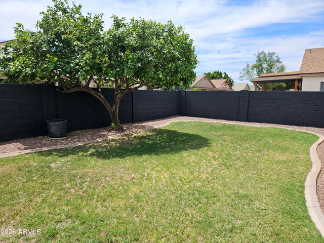 4029 W VILLA LINDA Drive, Glendale, AZ 85310