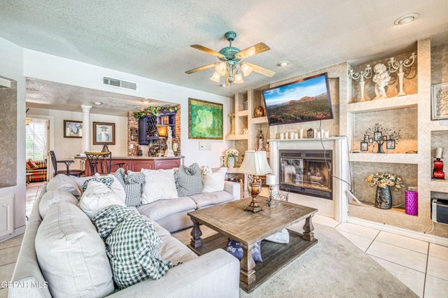 2033 Paseo Del Prado Drive, El Paso, TX 79936