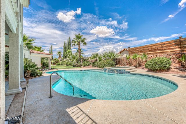 2033 Paseo Del Prado Drive, El Paso, TX 79936