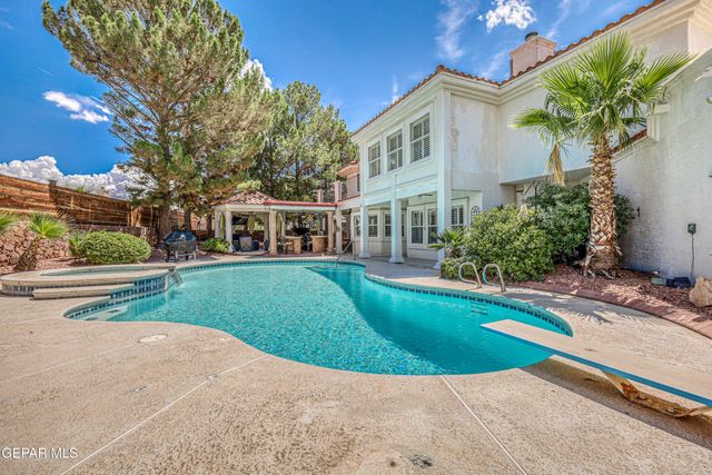 2033 Paseo Del Prado Drive, El Paso, TX 79936