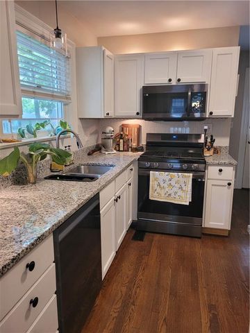 6815 Lamar Avenue, Overland Park, KS 66204
