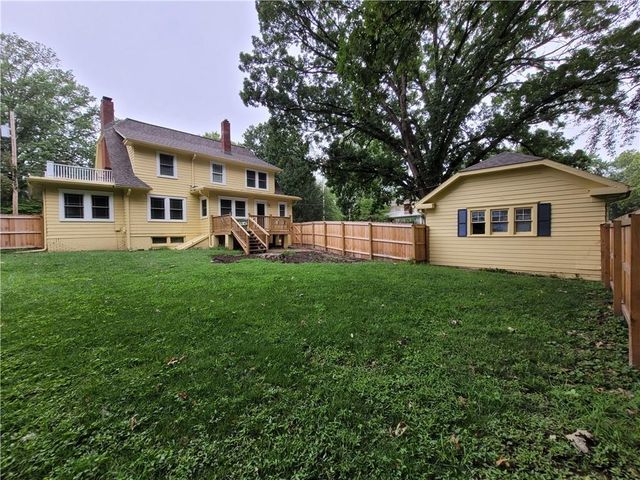 6815 Lamar Avenue, Overland Park, KS 66204