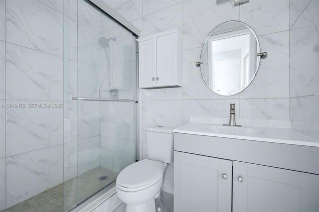 1930 NW 33rd St, Oakland Park, FL 33309