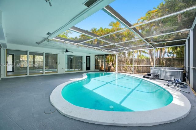 1930 NW 33rd St, Oakland Park, FL 33309