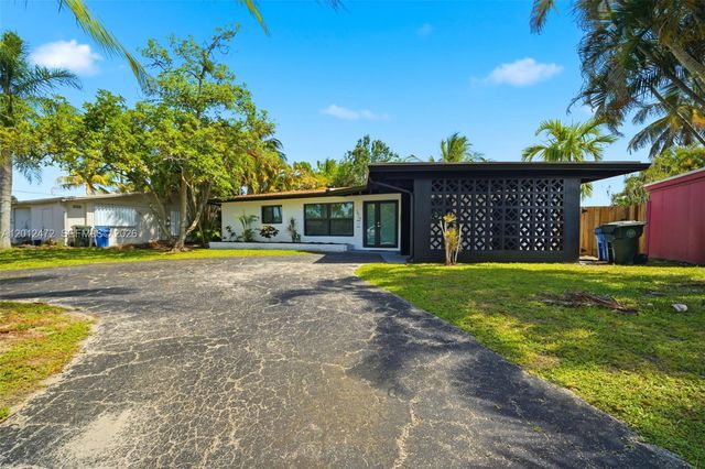 1930 NW 33rd St, Oakland Park, FL 33309