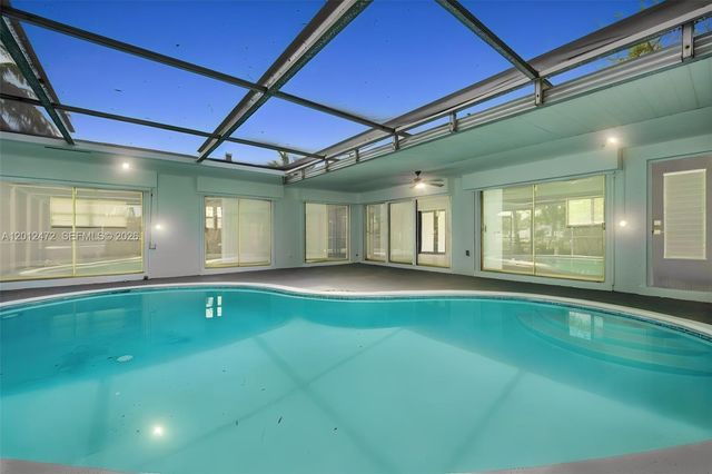 1930 NW 33rd St, Oakland Park, FL 33309
