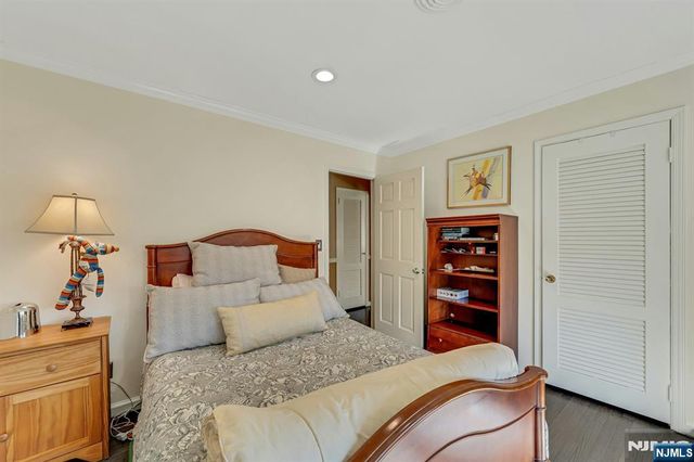379 W Shore Drive, Wyckoff, NJ 07481