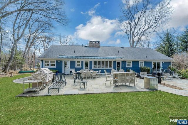 379 W Shore Drive, Wyckoff, NJ 07481