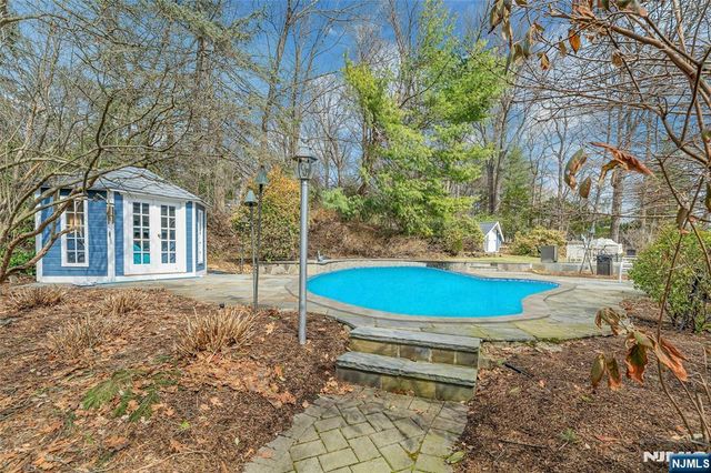 379 W Shore Drive, Wyckoff, NJ 07481