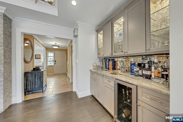 379 W Shore Drive, Wyckoff, NJ 07481