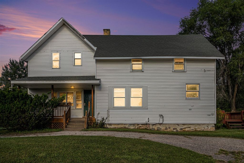 20916 12 Mile Road, Big Rapids, MI 49307