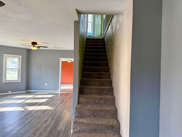 520 Adams St, Gypsum, KS 67448