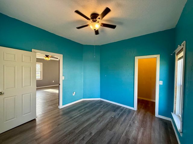 520 Adams St, Gypsum, KS 67448