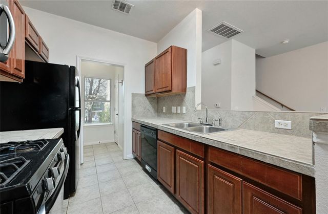 1217 Delano ST B, Austin, TX 78721