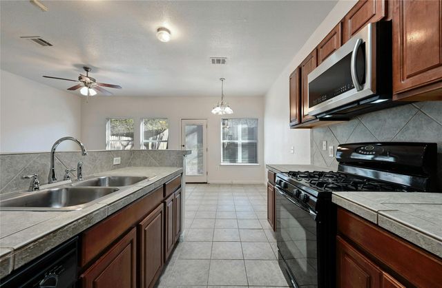 1217 Delano ST B, Austin, TX 78721