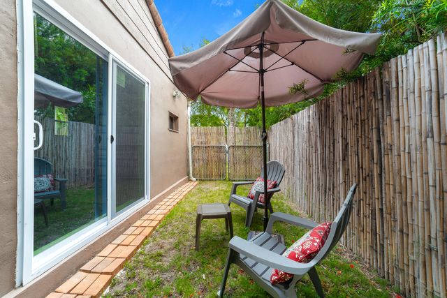 1535 Dewey Street, Hollywood, FL 33020