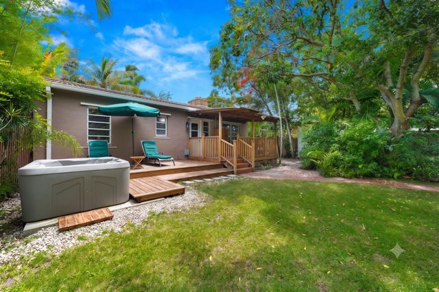 1535 Dewey Street, Hollywood, FL 33020