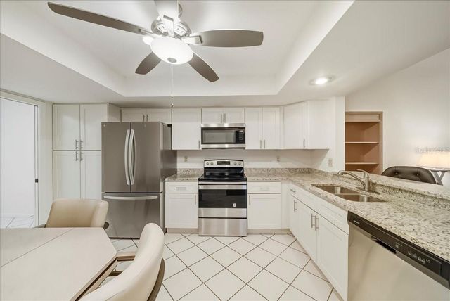 4530 ATWOOD CAY CIRCLE 13, Sarasota, FL 34233