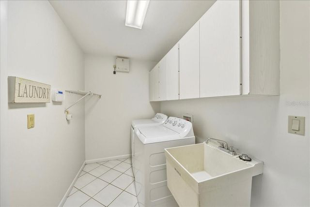 4530 ATWOOD CAY CIRCLE 13, Sarasota, FL 34233