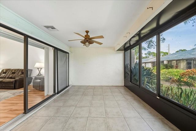 4530 ATWOOD CAY CIRCLE 13, Sarasota, FL 34233