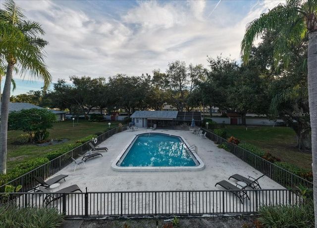 4530 ATWOOD CAY CIRCLE 13, Sarasota, FL 34233