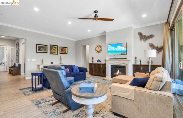 7295 Keyesport Way, Discovery Bay, CA 94505