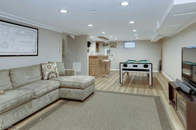93 Barchester Way, Westfield Town, NJ 07090