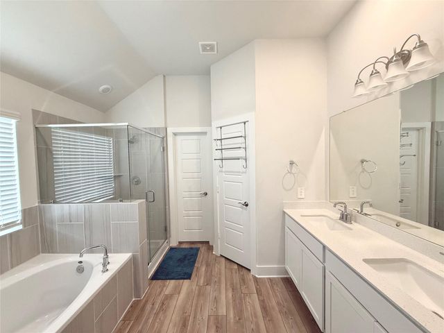 10325 S Goshawk Trl Trail, Conroe, TX 77385