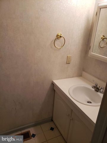 133 ABBEY RD, Voorhees, NJ 08043