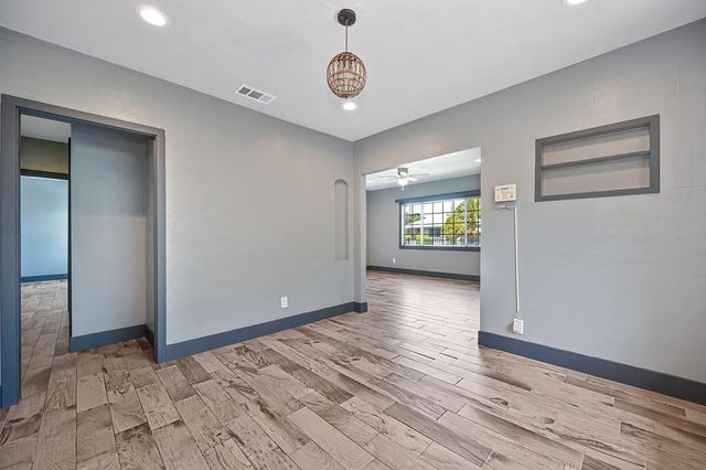 4408 12th Ave, Sacramento, CA 95820
