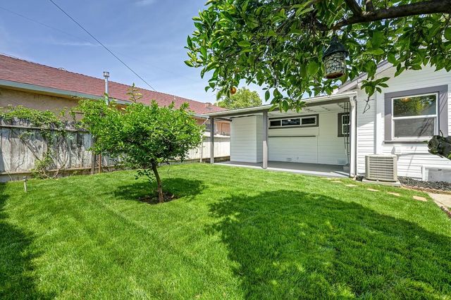 4408 12th Ave, Sacramento, CA 95820