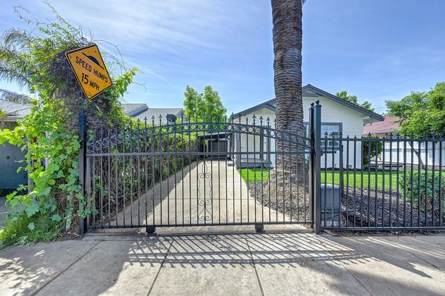 4408 12th Ave, Sacramento, CA 95820