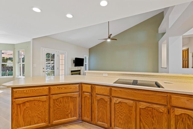 8522 Kenneth Ridge Ct, Fair Oaks, CA 95628