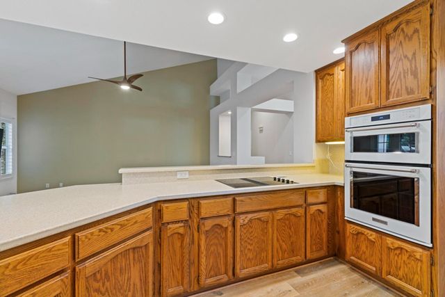 8522 Kenneth Ridge Ct, Fair Oaks, CA 95628