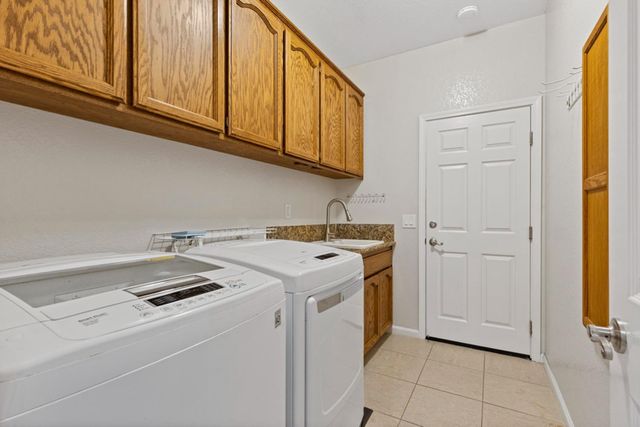 8522 Kenneth Ridge Ct, Fair Oaks, CA 95628