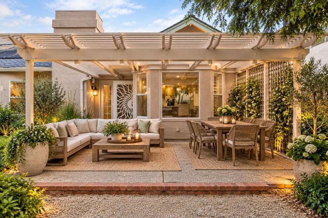 8522 Kenneth Ridge Ct, Fair Oaks, CA 95628