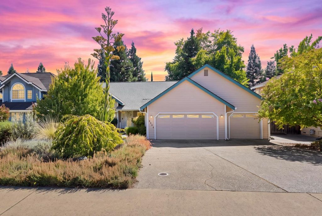 8522 Kenneth Ridge Ct, Fair Oaks, CA 95628