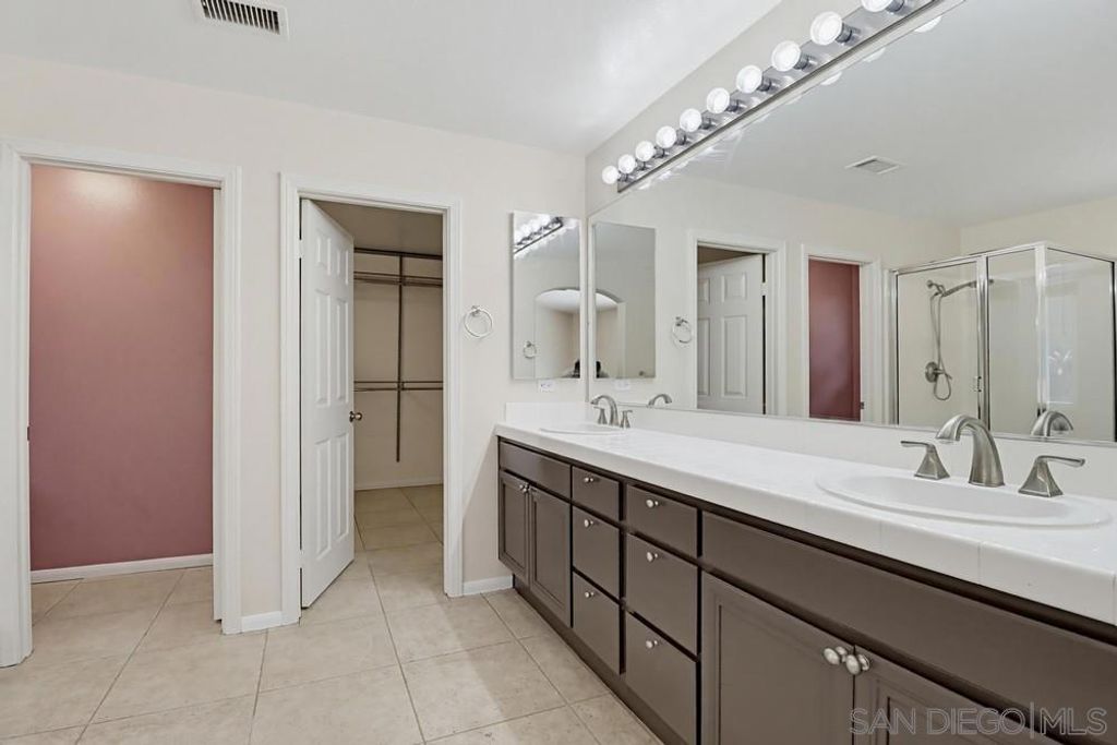 Image 27 of property listing at 11951 Cypress Valley Dr, San Diego, CA 92131