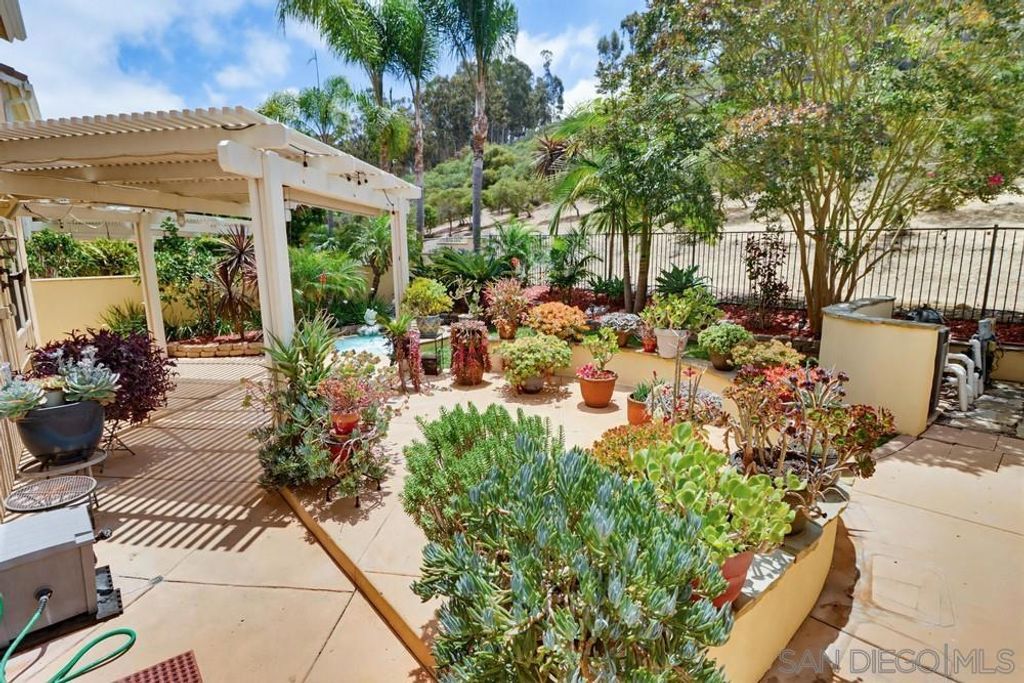 Image 39 of property listing at 11951 Cypress Valley Dr, San Diego, CA 92131
