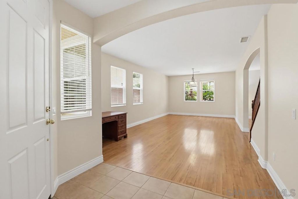 Image 4 of property listing at 11951 Cypress Valley Dr, San Diego, CA 92131